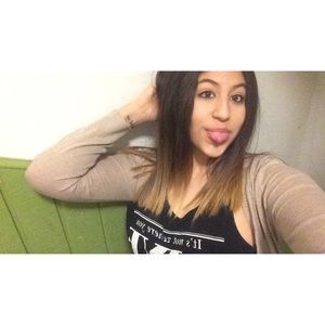 Meet your Posher, Alejandra