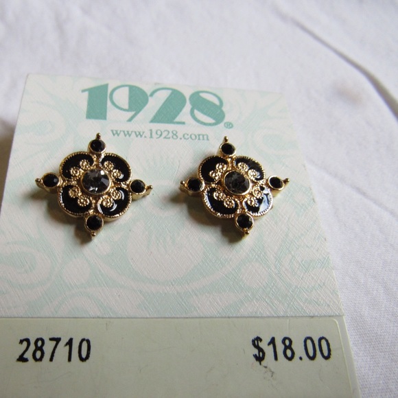1928 Jewelry - Stunning NWT earrings by 1928