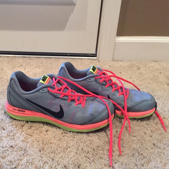 Nike Dual Fusion Run 3 Size 9