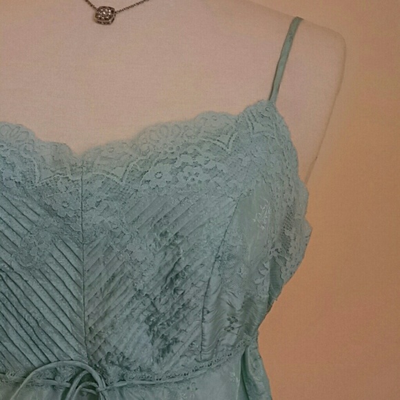 Beautiful Express Sleepwear - Picture 2 of 4