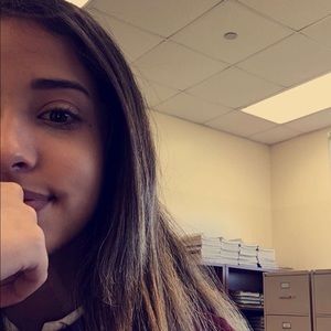 Meet your Posher, Thalia