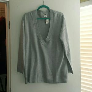 Aeropostale Toyoko Light gray sweater
