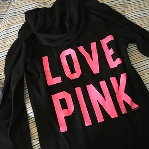 Love pink long sleeve hoodie💕👍🏻☺️