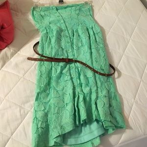 Tourquoise strapless dress w/ a tan belt