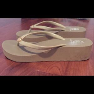 Tory Burch Wedge Flip Flop Nude/Tan
