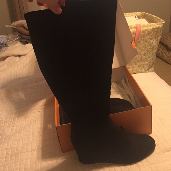 SZ 11 over knee black suede wedge boots