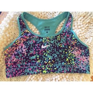 NIKE SPORTS BRA NWOT
