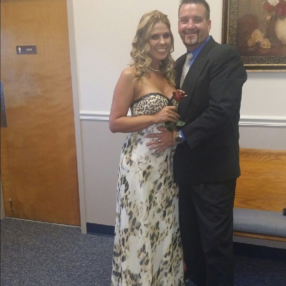 Prom Dresss - Picture 3 of 3