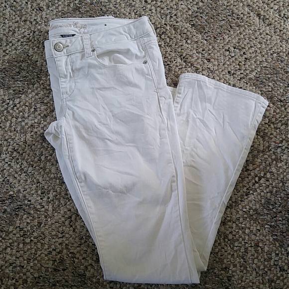 American Eagle white skinny kick jeans size 10