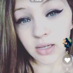 Meet your Posher, Alysia