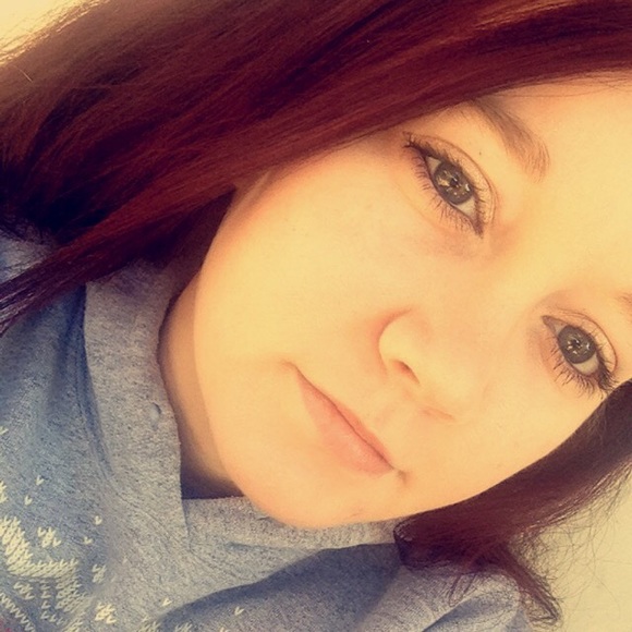 Meet your Posher, Monique