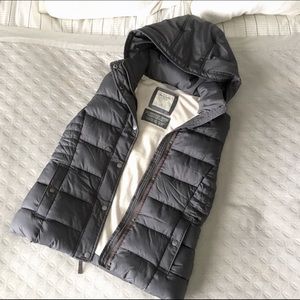 ⚡️sale⚡️Abercrombie&Fitch Gray Puffer Vest