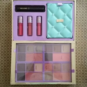Tarte collector's set & portable palette