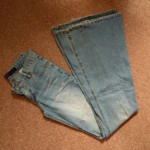 Extra long, super flare Mudd Jeans