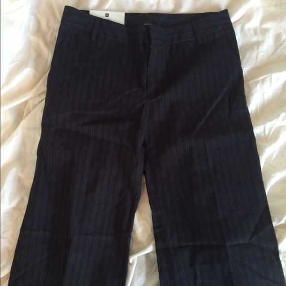 Gap Modern Fit Flare Pants