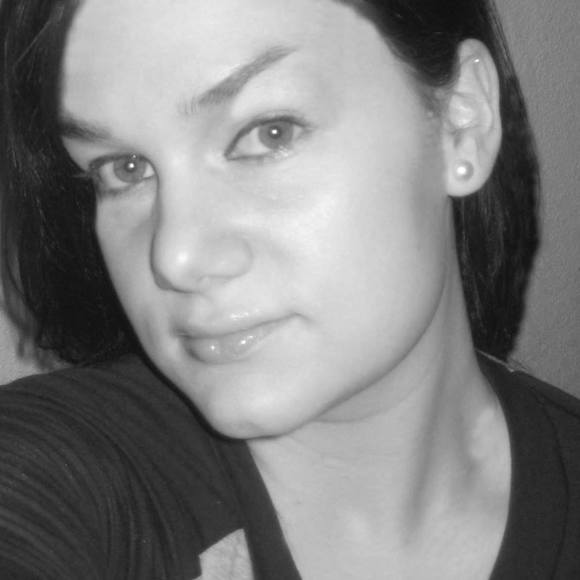 Meet your Posher, Jessica - Picture 1 of 1