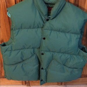 Green puff jacket
