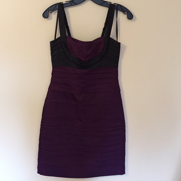 Beautiful bcbg cocktail dress. Sz 2 - Picture 1 of 4