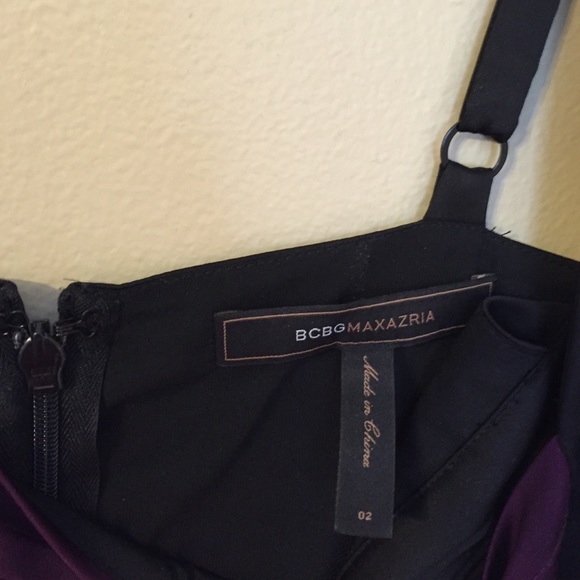 Beautiful bcbg cocktail dress. Sz 2 - Picture 4 of 4