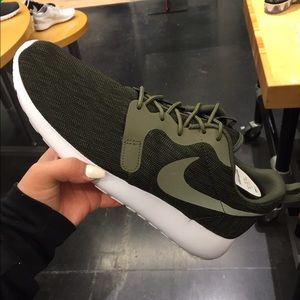 Meet your Posher, Alicia