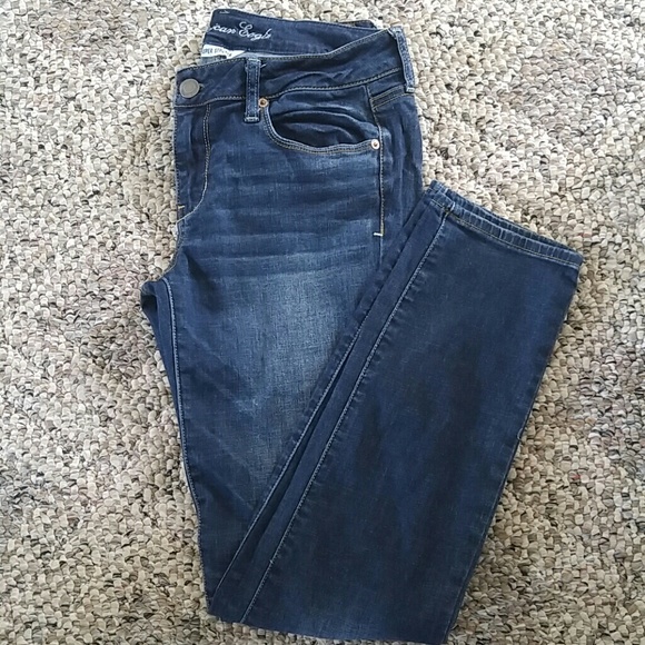 American Eagle skinny jeans medium rinse size 10.