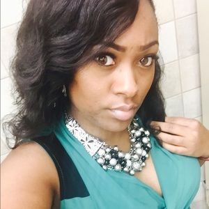 Meet your Posher, Carolyn