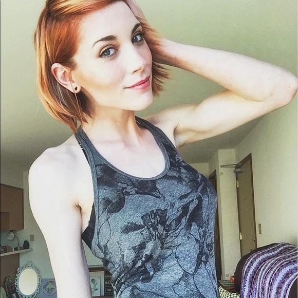 Meet your Posher, Katie - Picture 6 of 7