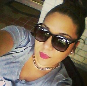 Meet your Posher, Maritza