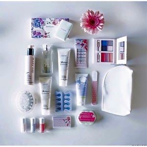 Mary Kay Limited edition spring/summer collection!