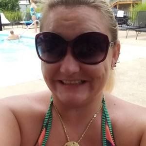Meet your Posher, Rolanda