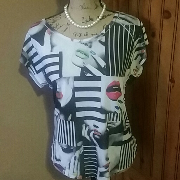 Graphic Tee lips