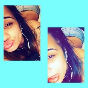 Meet your Posher, Yenni