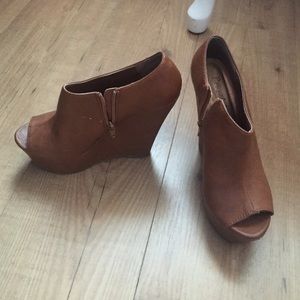 Brown wedge platform heels