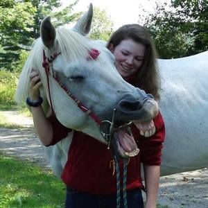 Meet your Posher, Caitlin