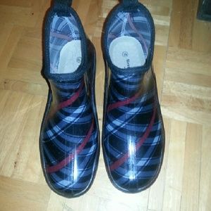 Rain boots