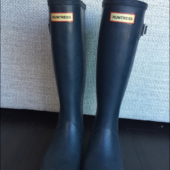 "Huntress" Hunter boots. Welly socks included!