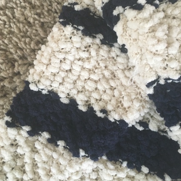 Sweater - Picture 3 of 3