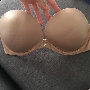 Size 32DD Victoria's Secret strapless bra