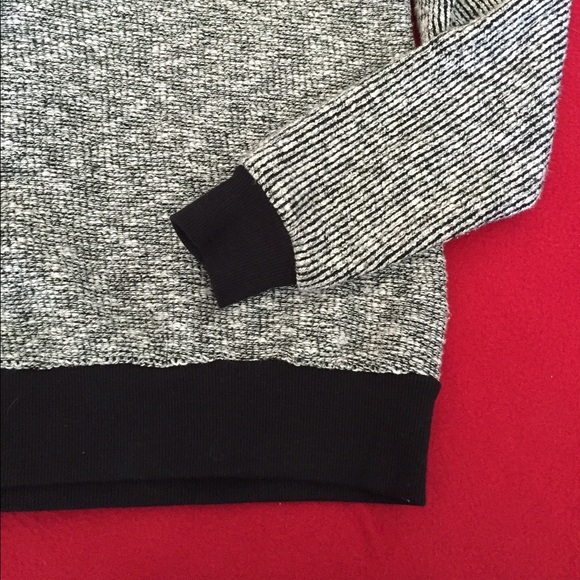๐Michael Stars SUPER soft dressy sweater - Picture 4 of 4