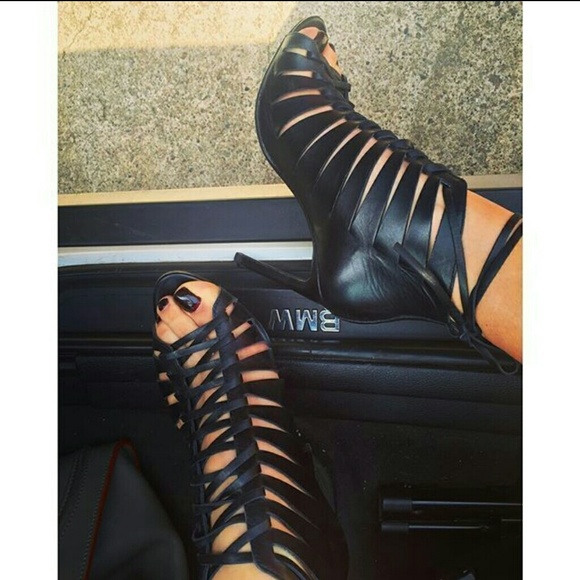 ZARA 100% LEATHER LACE UP HIGH HEEL BOOT STYLE NEW - Picture 4 of 4