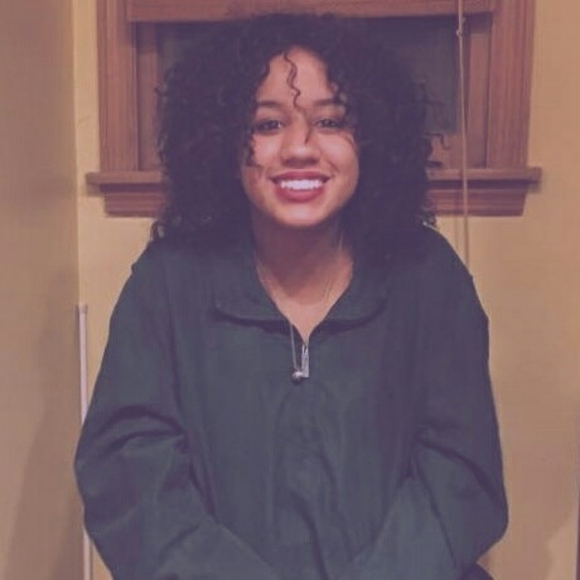 Meet your Posher, Sophia - Picture 1 of 1