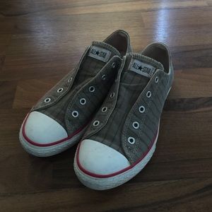 Converse no lace slip on