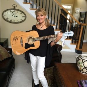 Meet your Posher, Holly