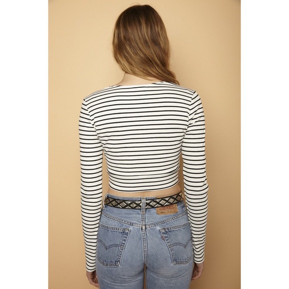 ❗️CLEARANCE❗️White Black Striped Lace Up Crop Top - Picture 3 of 4