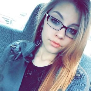 Meet your Posher, Raquel