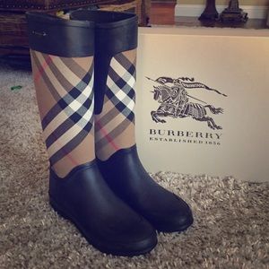 Burberry Boots