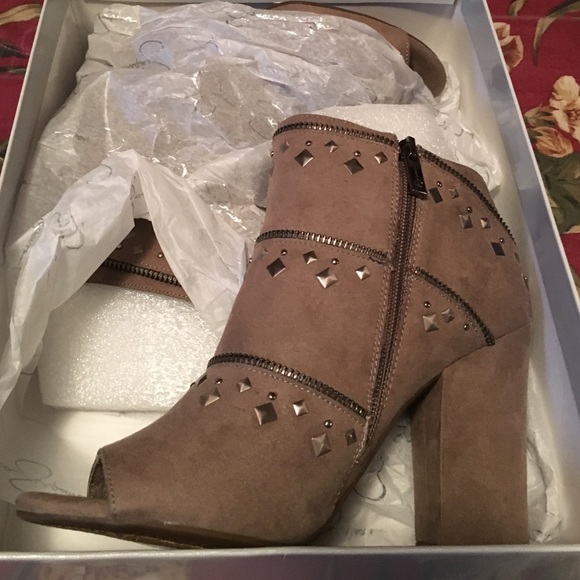 Jessica Simpson Bootie - Picture 2 of 4