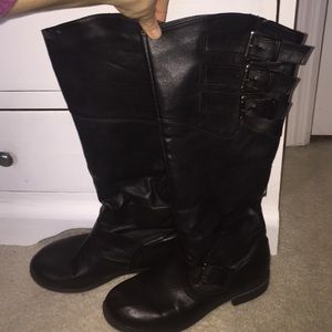 Black boots