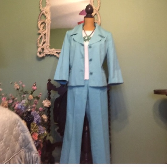 💕25% off💕RAFAELLA PANTS & JACKET.
