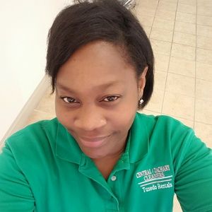 Meet your Posher, Crystal